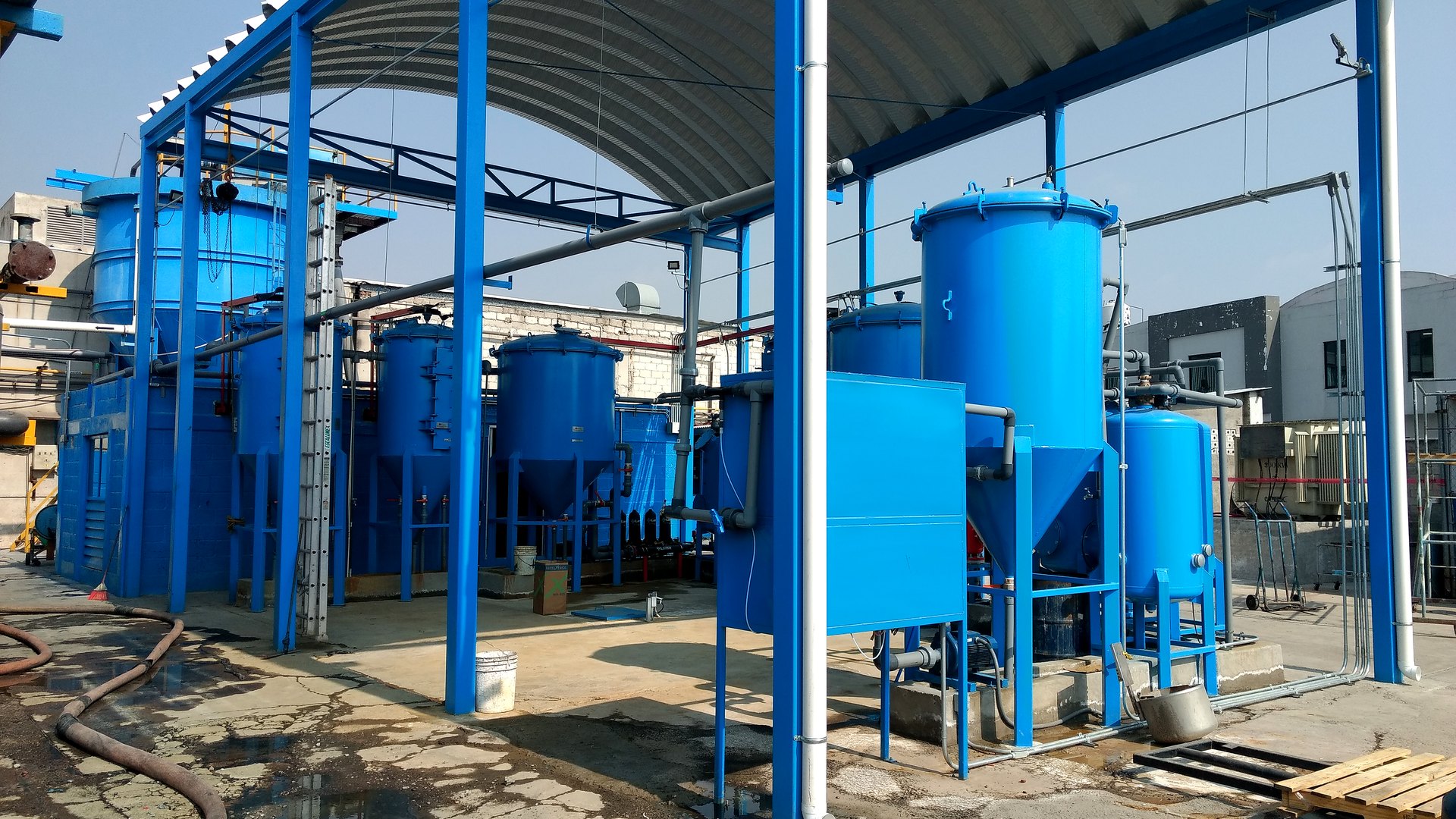 Separación física de flóculos en módulo DAF para efluentes industriales textiles en planta Río Sul